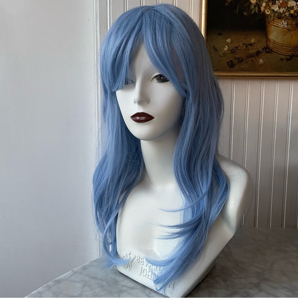 Costume mermaid wig — Periwinkle long wavy with bangs